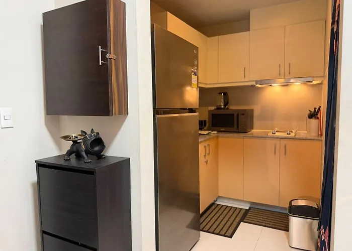 Luxe 1br In Bgc Across Mitsukoshi, Uptown #upt223f *