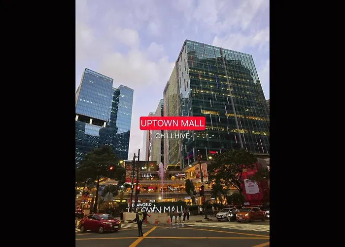 Luxe 1br In Bgc Across Mitsukoshi, Uptown #upt223f * Manila