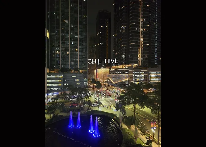 Сasa de vacaciones Luxe 1br In Bgc Across Mitsukoshi, Uptown #upt223f *