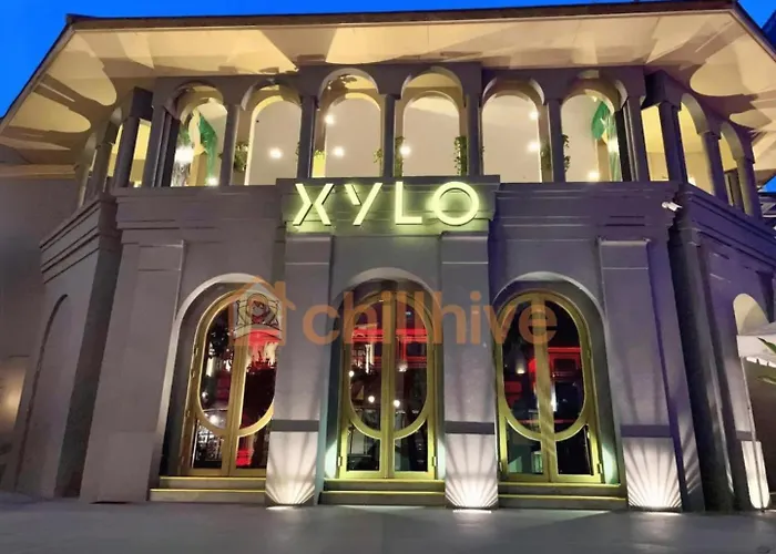 Luxe 1br In Bgc Across Mitsukoshi, Uptown #upt223f Manila