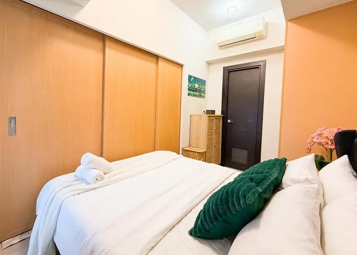 Luxe 1br In Bgc Across Mitsukoshi, Uptown #upt223f Сasa de vacaciones